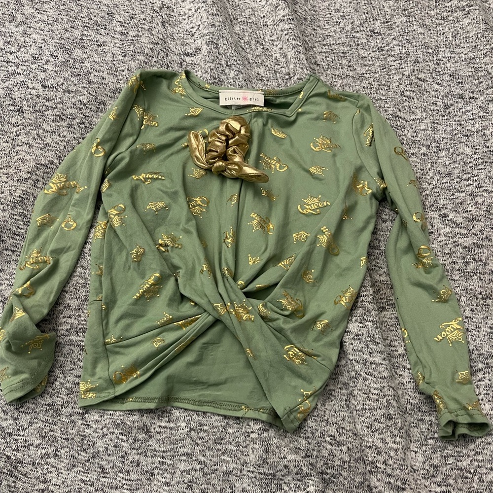 Style shirt size 10/12
